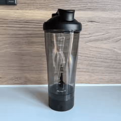 Elegant shaker med roterende egenskab